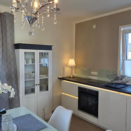 Muttis Haus -auf Dem Felde Ummern