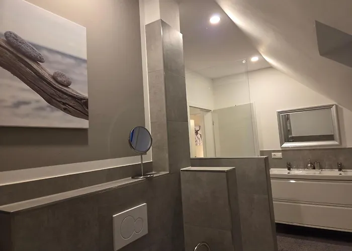 Muttis Haus -auf Dem Felde